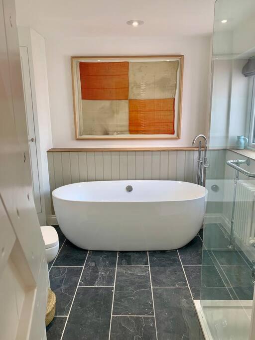 Luxurious Cottage In The Heart Of Falmouth Exterior photo