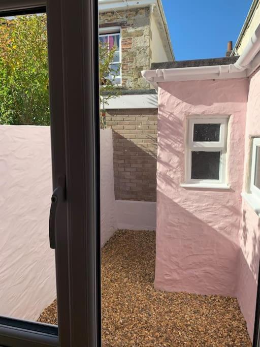 Luxurious Cottage In The Heart Of Falmouth Exterior photo