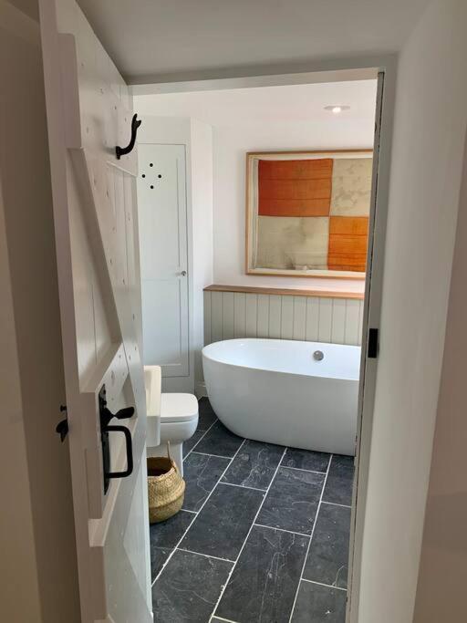 Luxurious Cottage In The Heart Of Falmouth Exterior photo